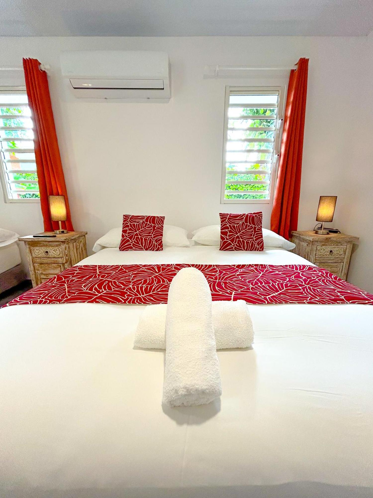 Pare Lodge Tahiti Pirae Rom bilde