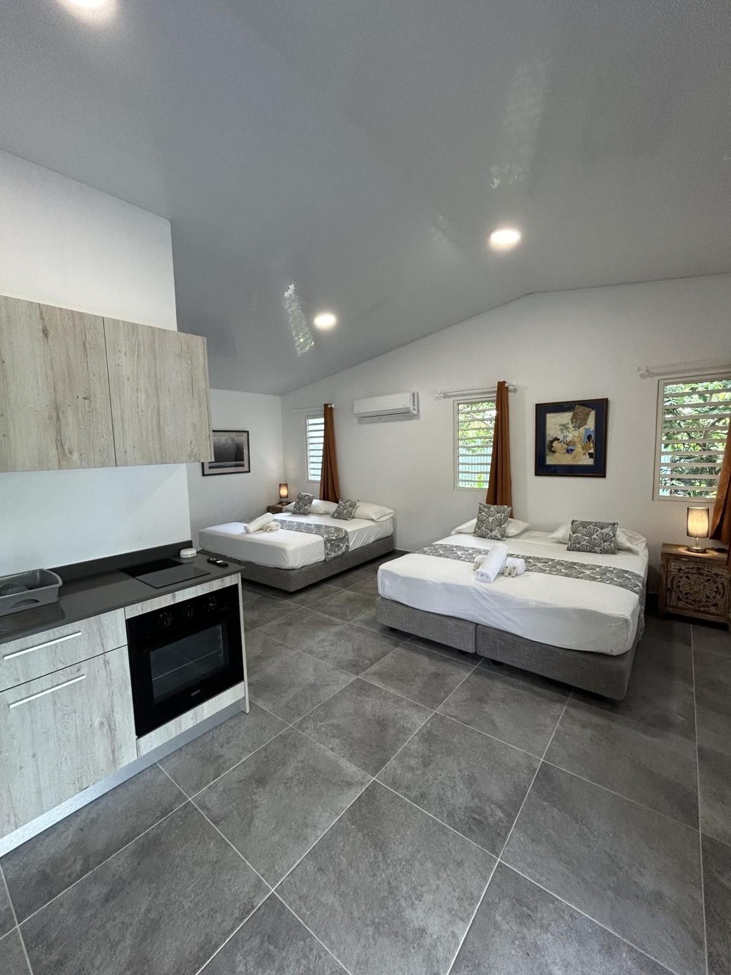 Pare Lodge Tahiti Pirae Rom bilde