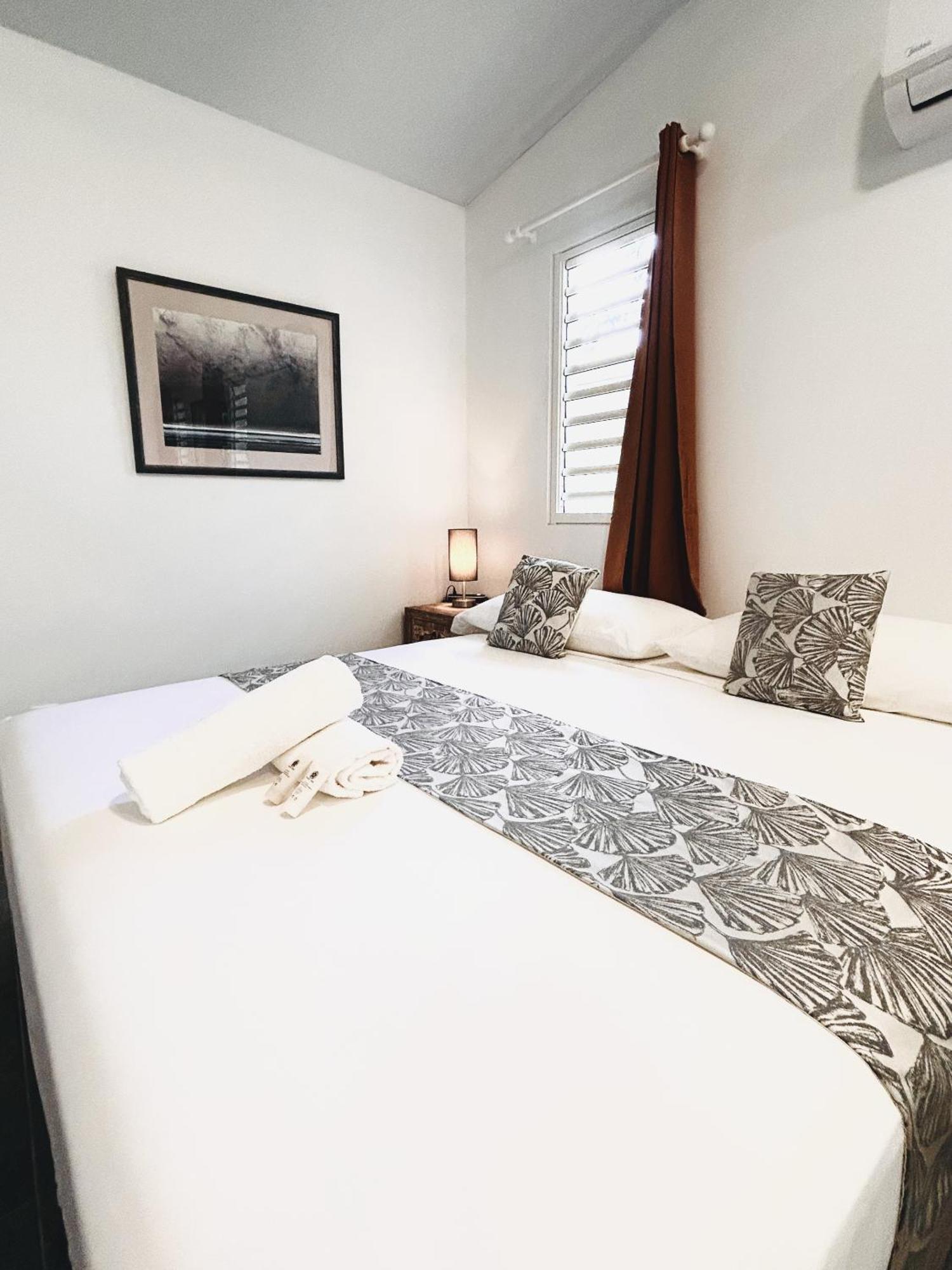 Pare Lodge Tahiti Pirae Rom bilde