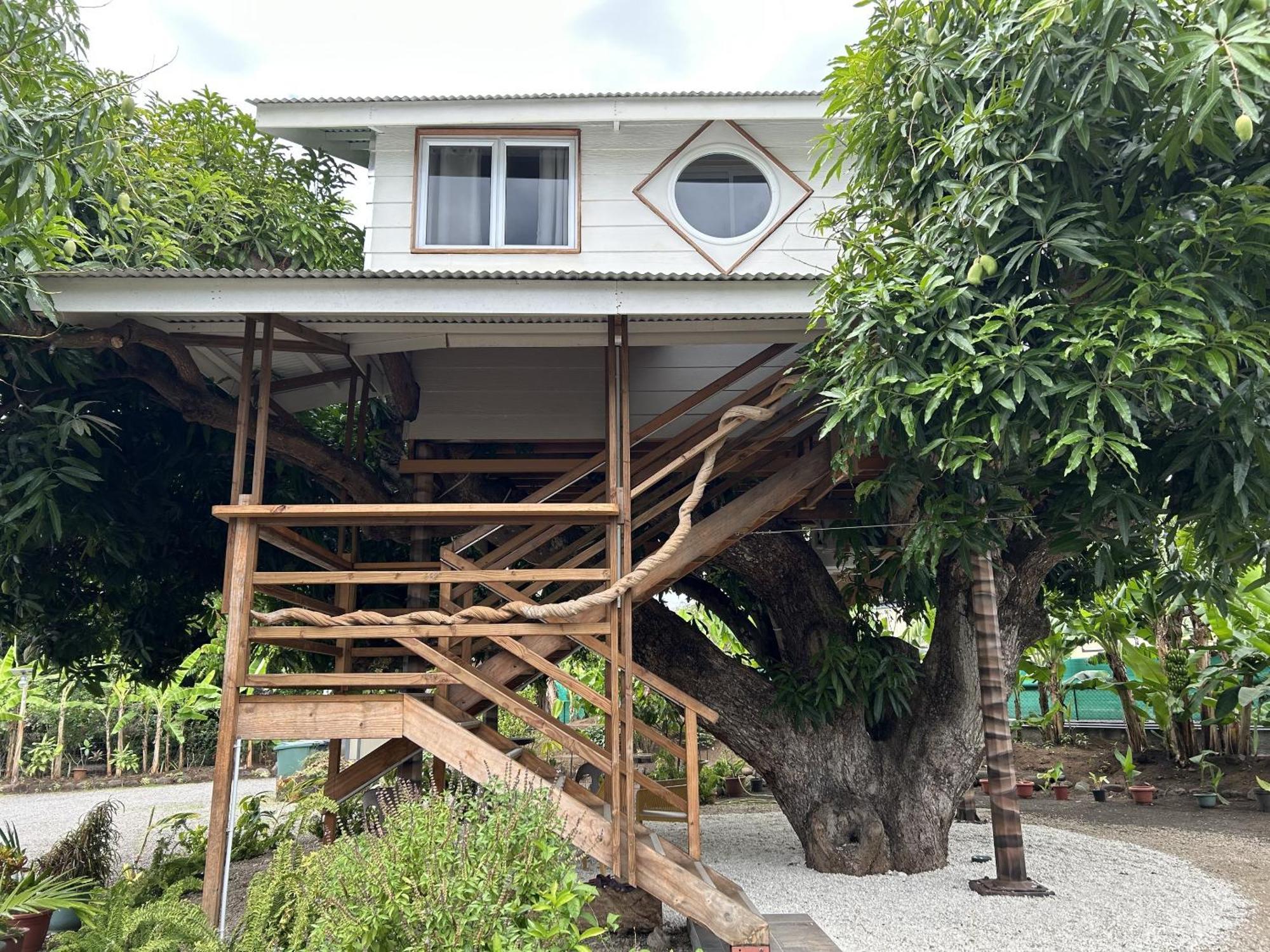 Pare Lodge Tahiti Pirae Eksteriør bilde